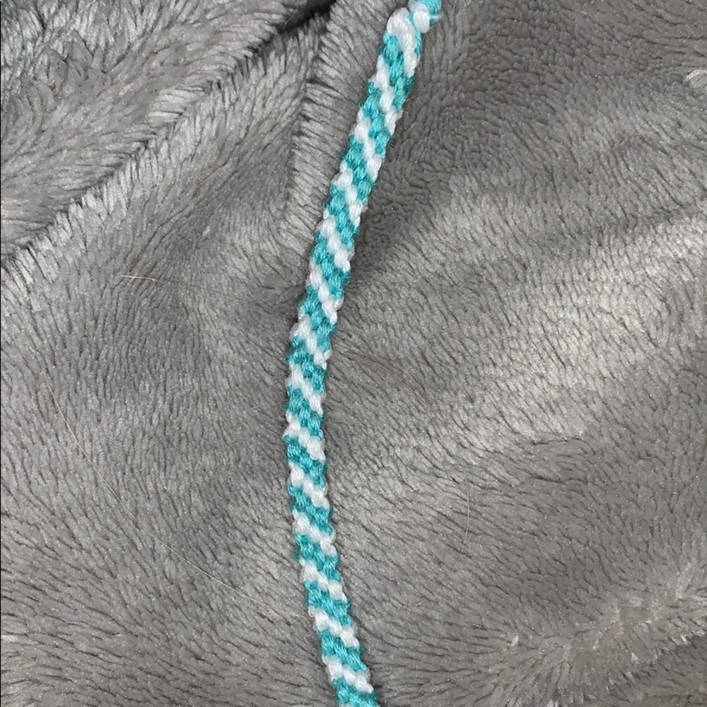basic string bracelets - Picture 4 of 4